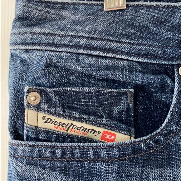Diesel Jeans regular slim fit Excellent! - Picture 2 of 13